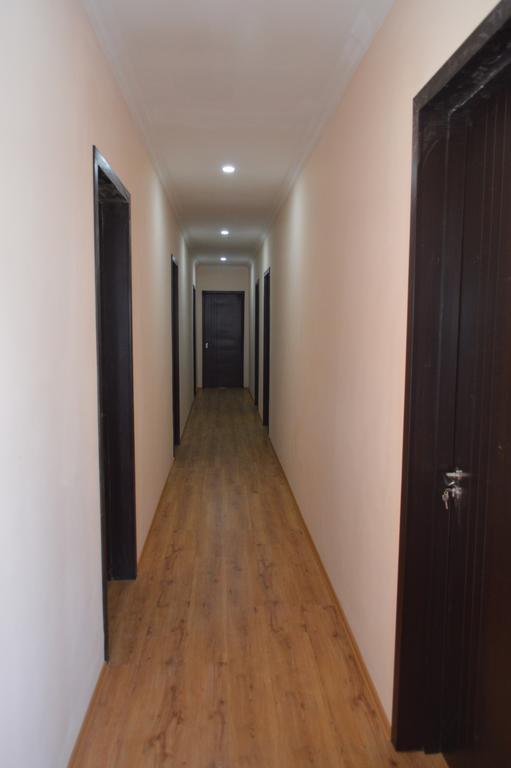 Guest House Qubi Kazbegi Ngoại thất bức ảnh